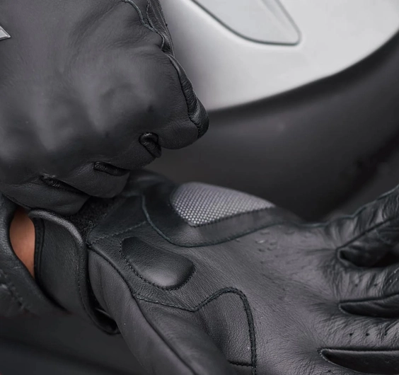 Winchester2_ShadowTFLglvs_DevonMen_EdgeWP_DSC04053A